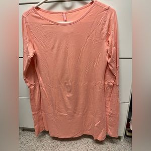 Lululemon long sleeve tee